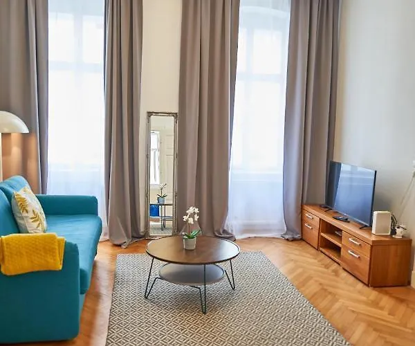 Renovated & Cozy - Close To Museumsquartier Apartmán